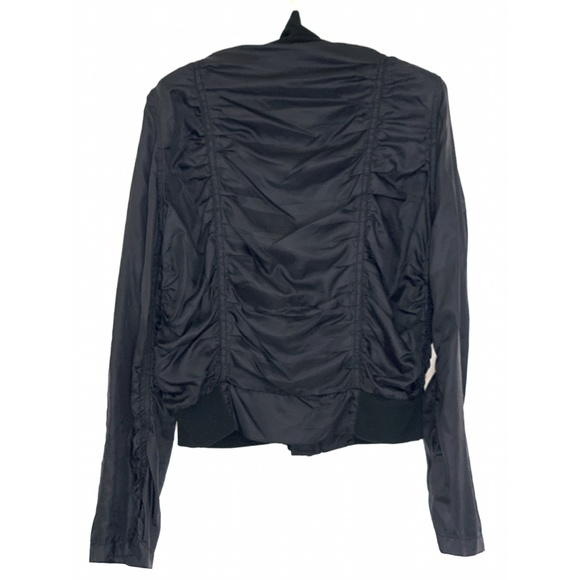 LE CHATEAU | Light Single Layer Bomber Jacket - Picture 3 of 6
